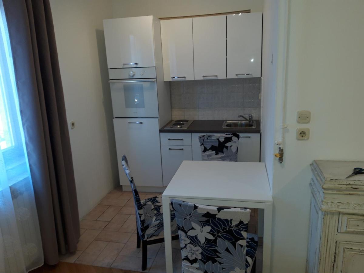 Apartman Zuki Zagreb Bagian luar foto