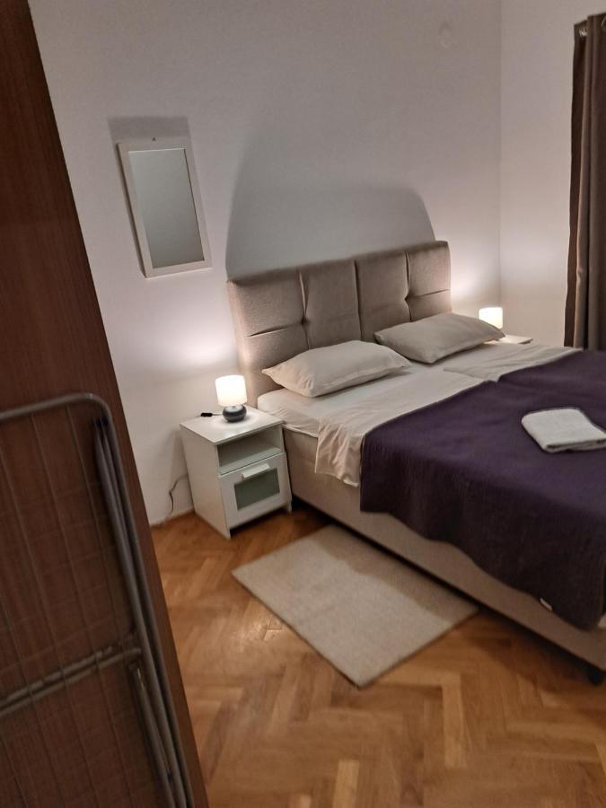 Apartman Zuki Zagreb Bagian luar foto