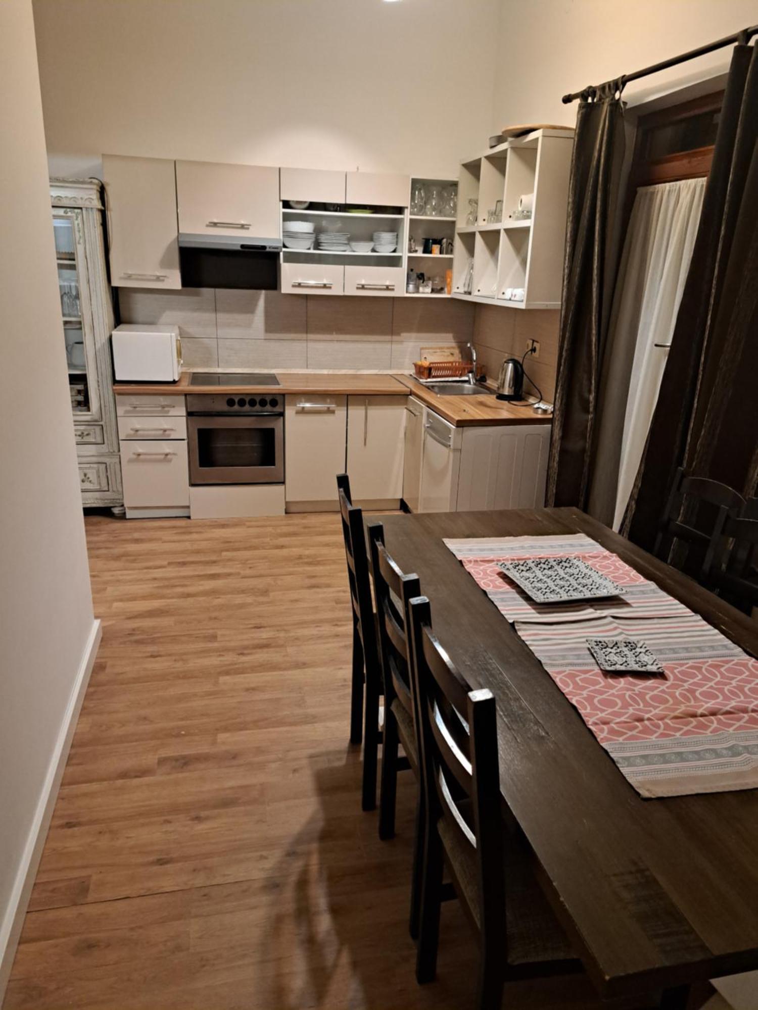 Apartman Zuki Zagreb Bagian luar foto